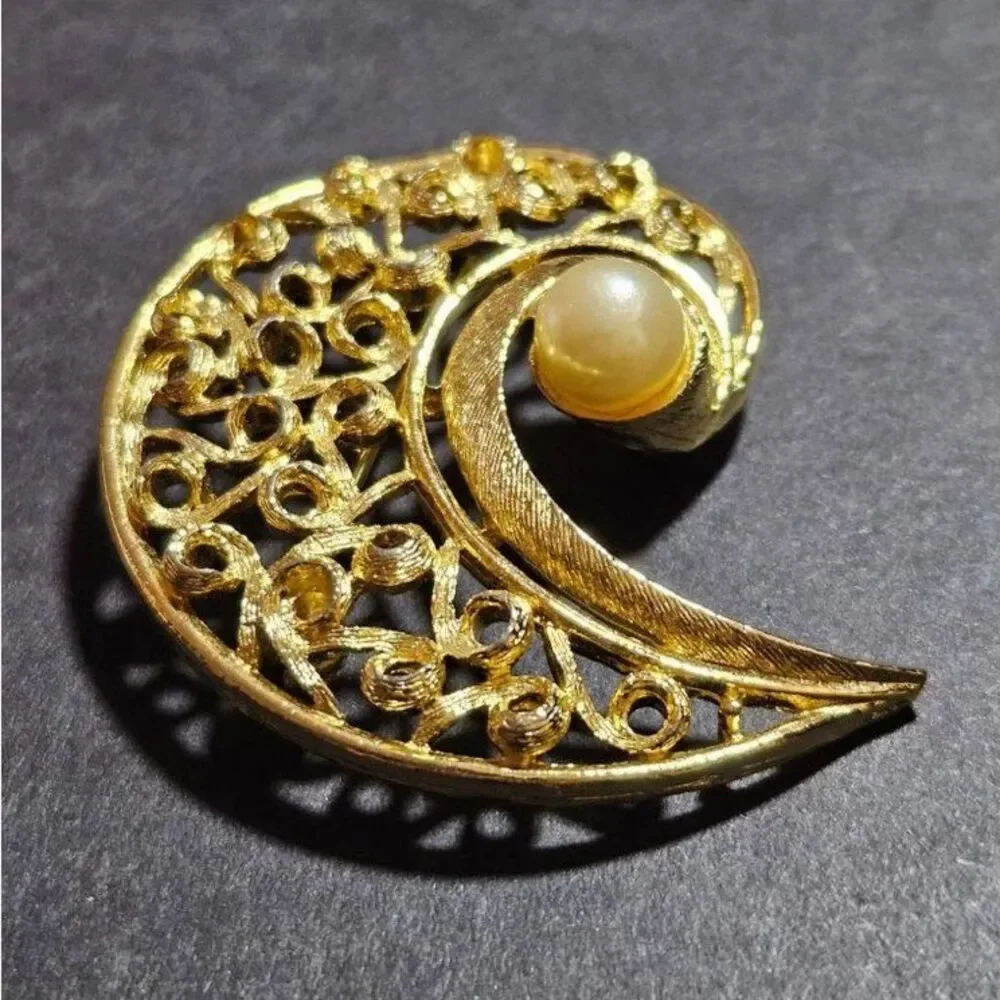 Unbranded pretty gold